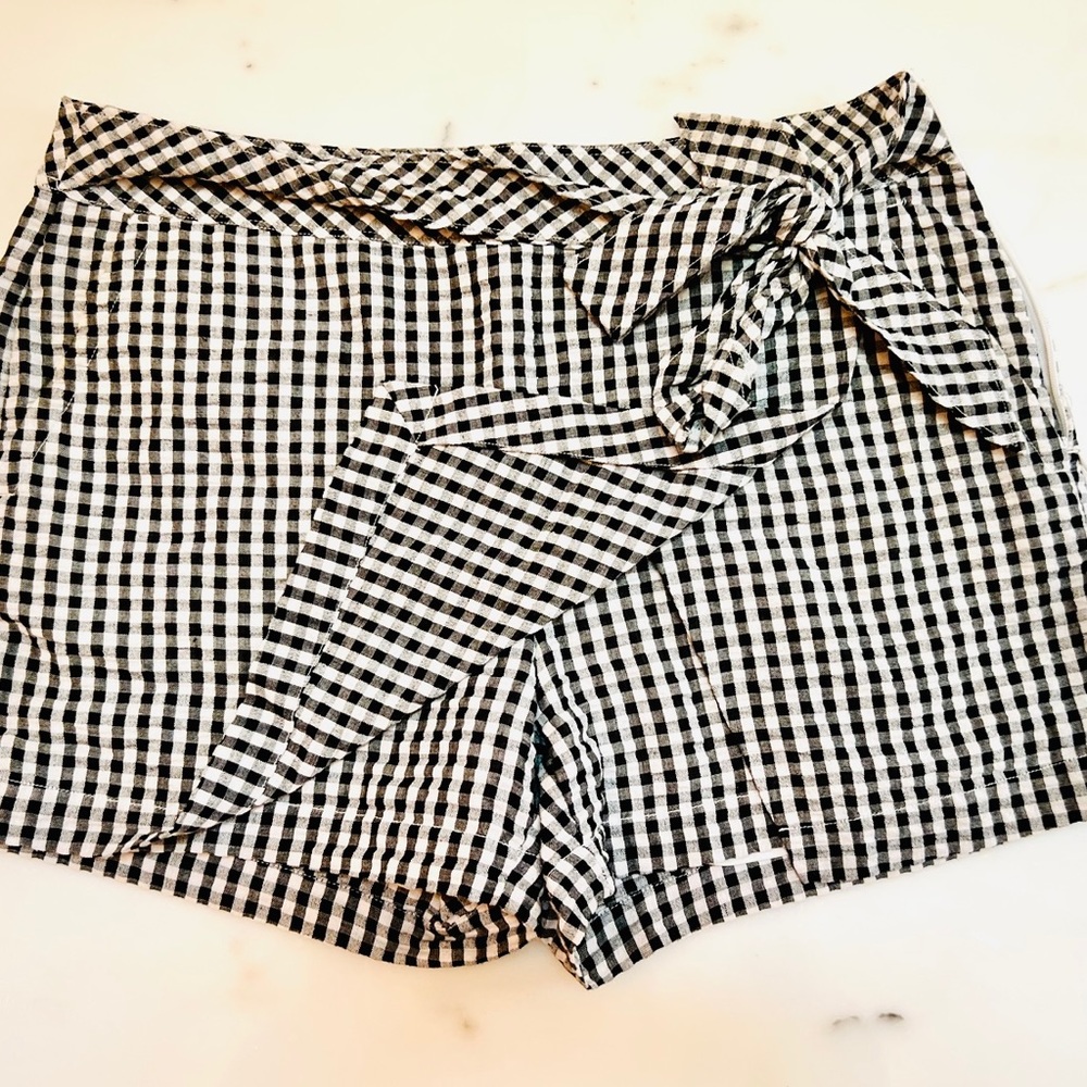 Vineyard Vines culotte shorts